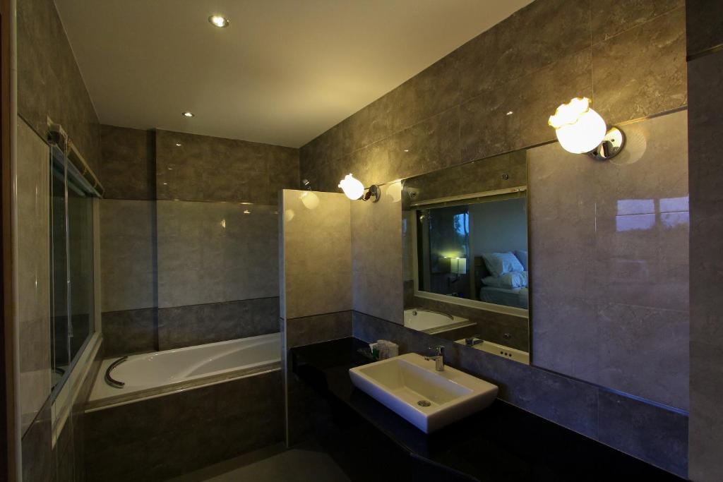 Kitlada Hotel Udonthani Phòng bức ảnh