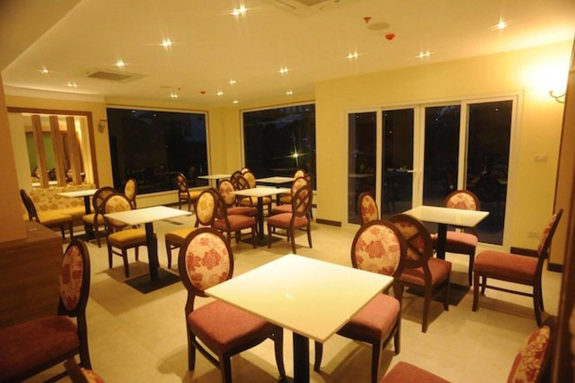 Kitlada Hotel Udonthani Ngoại thất bức ảnh